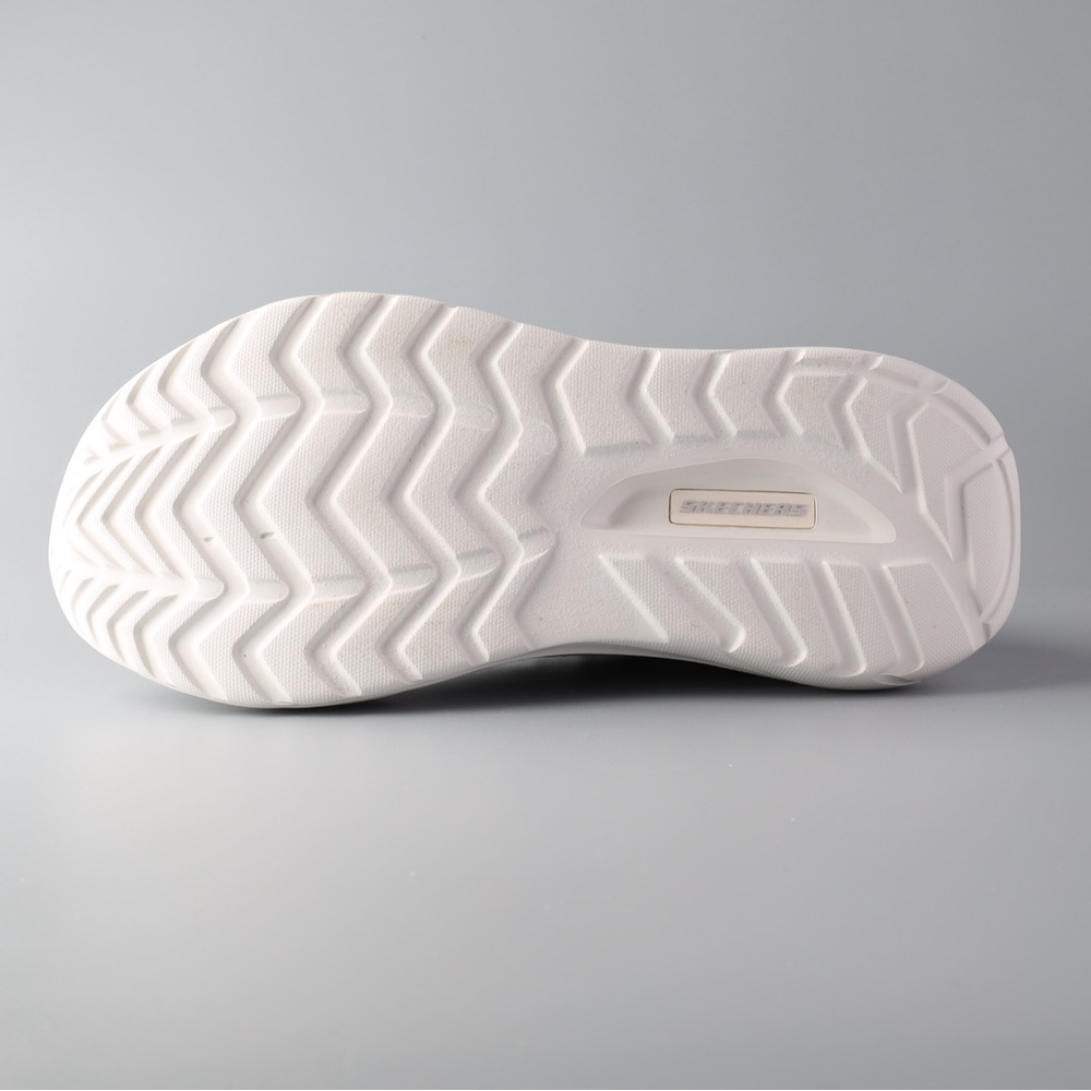 Skechers D’Lux Ultra Womens Sneakers, Color Gray, Sizes 6.5-10 - Picture 5 of 5
